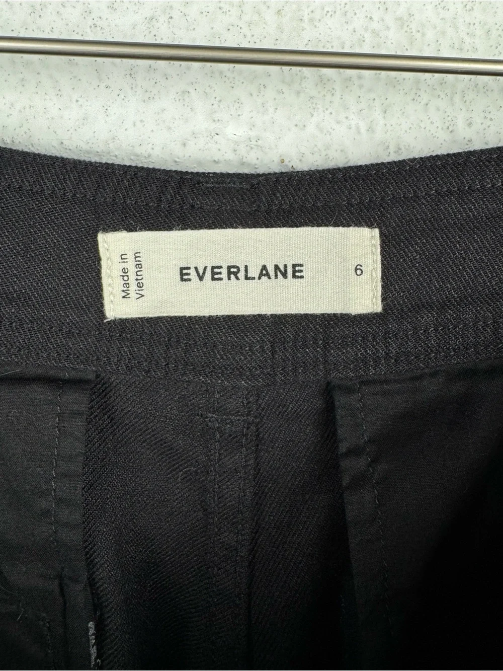 Everlane Women’s Black Linen Pleated Barrel Tapered Pants Size 6